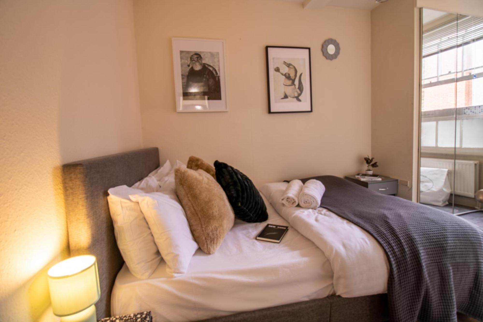 Cosy 2-Bedroom Apartment In Mayfair 8Cb - 4Th Floor No Elevator London Kültér fotó