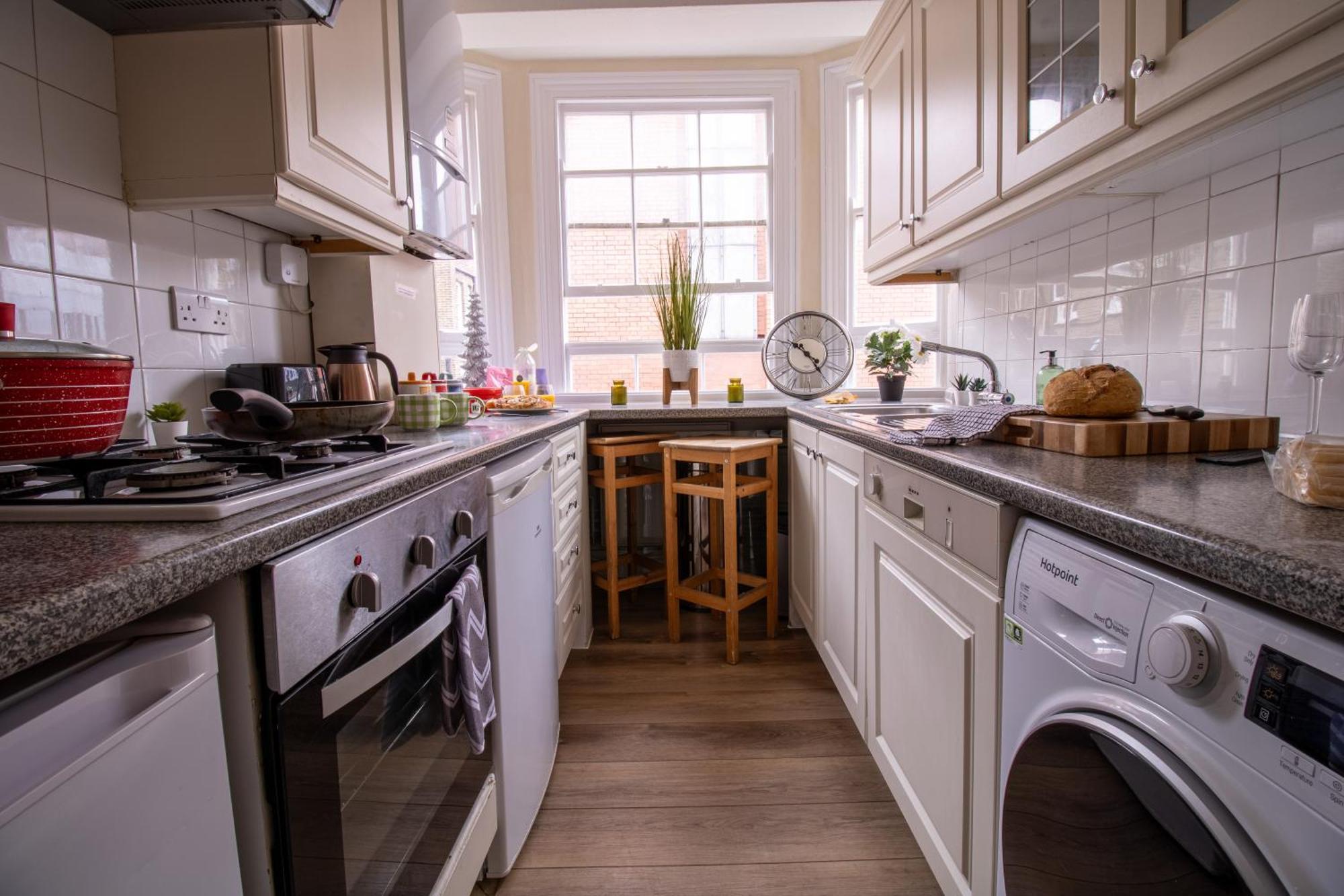 Cosy 2-Bedroom Apartment In Mayfair 8Cb - 4Th Floor No Elevator London Kültér fotó