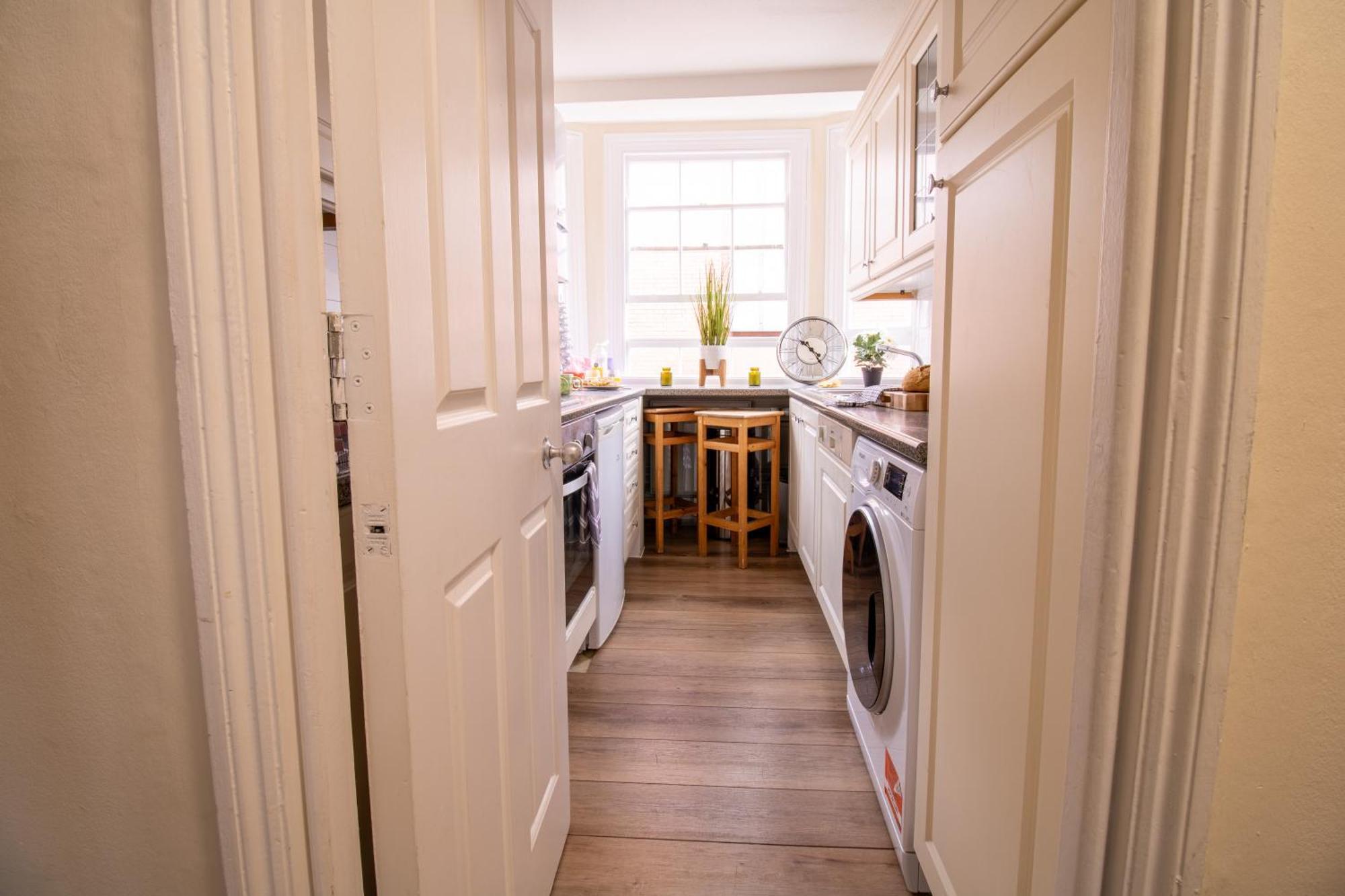 Cosy 2-Bedroom Apartment In Mayfair 8Cb - 4Th Floor No Elevator London Kültér fotó