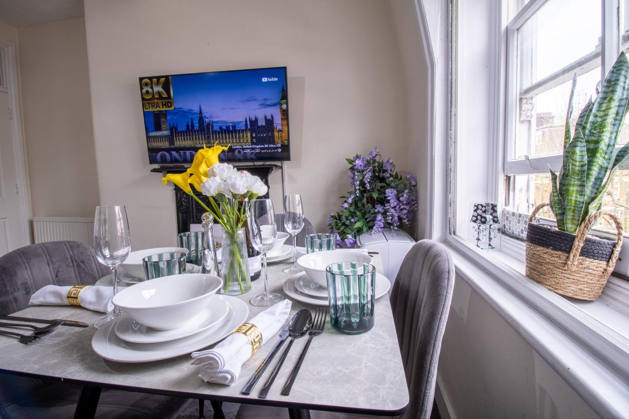 Cosy 2-Bedroom Apartment In Mayfair 8Cb - 4Th Floor No Elevator London Kültér fotó